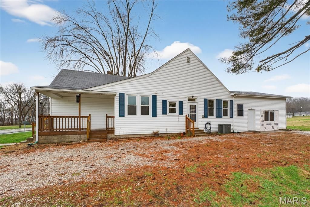 706 S Park Street, Hardin, IL 62047 Main Photo