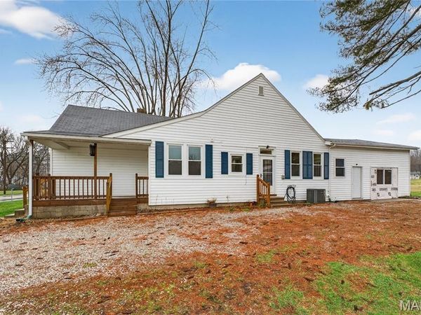 706 S Park Street, Hardin, IL 62047