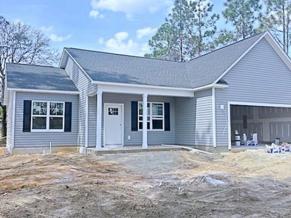 51 Montana Lane, Spring Lake, NC 28390