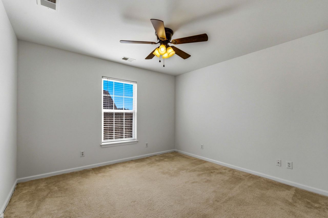 2020 Saltwater St. Photo 31