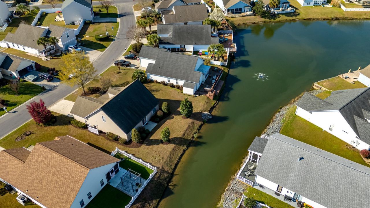 2020 Saltwater St. Photo 44