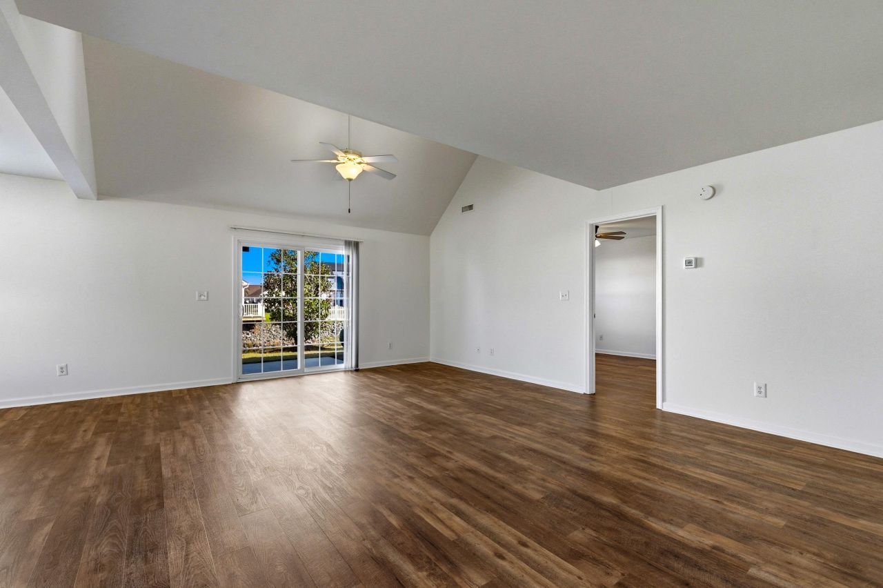 2020 Saltwater St. Photo 9