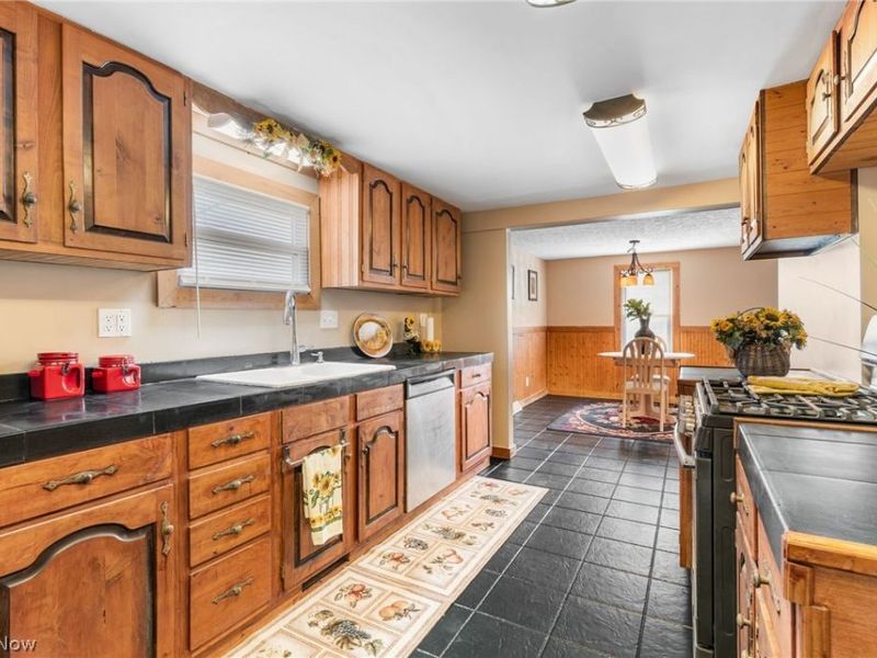 368 Jarvis Road , Akron, OH 44319 Photo 14