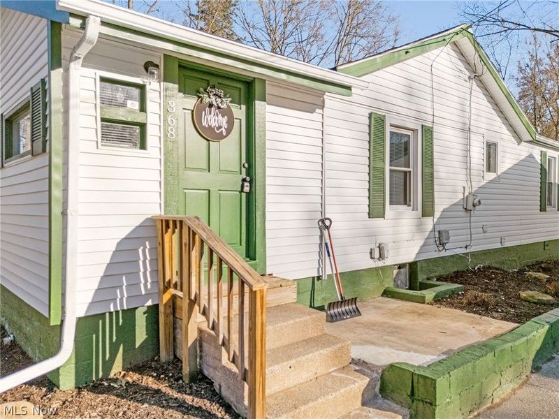 368 Jarvis Road , Akron, OH 44319 Photo 3