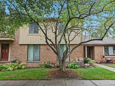 41715 Bedford Drive , CANTON, MI 48187