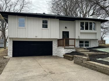 104 LAURIE Circle, NEOLA, IA 51559