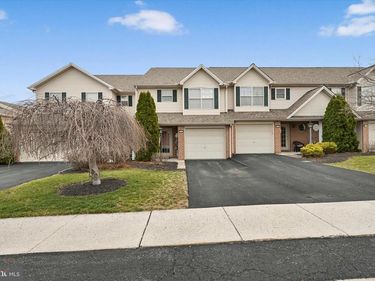 3 TOMMY LANE, ENOLA, PA 17025