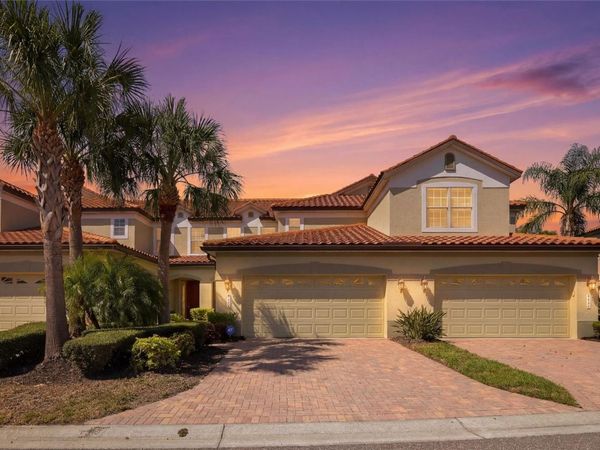 8142 MIRAMAR WAY, LAKEWOOD RANCH, FL 34202