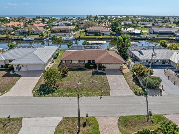 109 PECKHAM STREET SE, PORT CHARLOTTE, FL 33952