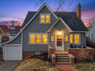 5812 Pacific Street, Omaha, NE 68106