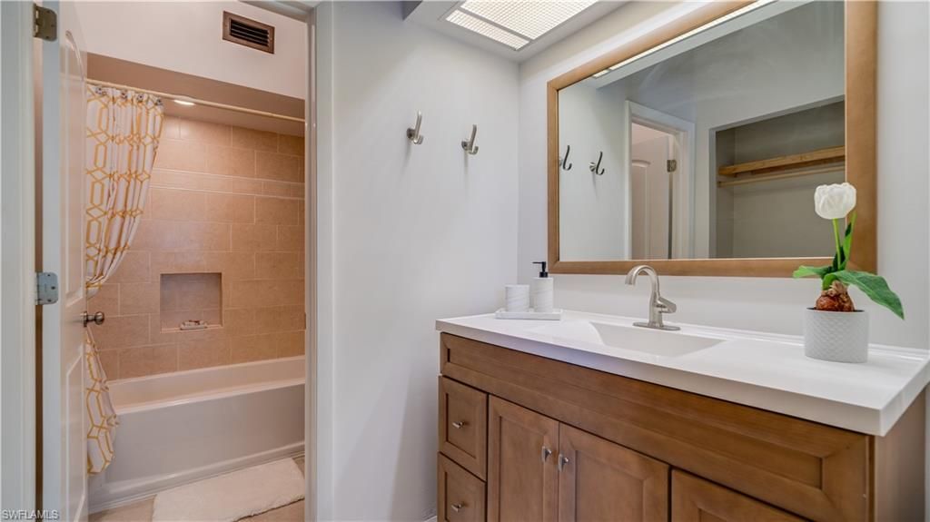 15080 Riverbend Blvd , Unit 802, North Fort Myers, FL 33917 Photo