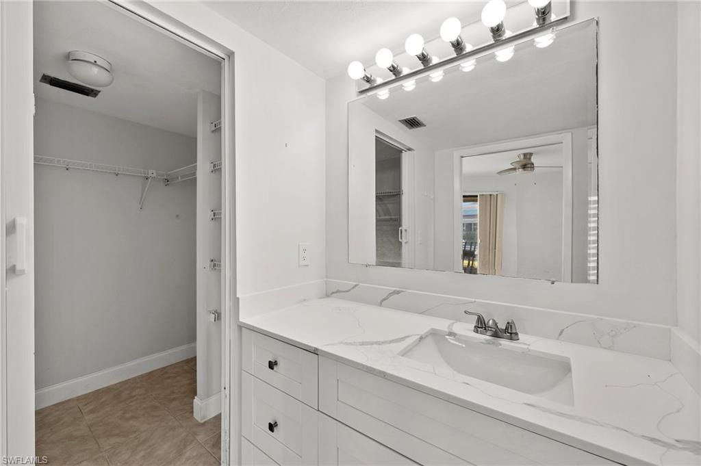 15481 Admiralty Cir, Unit 4, North Fort Myers, FL 33917 Photo