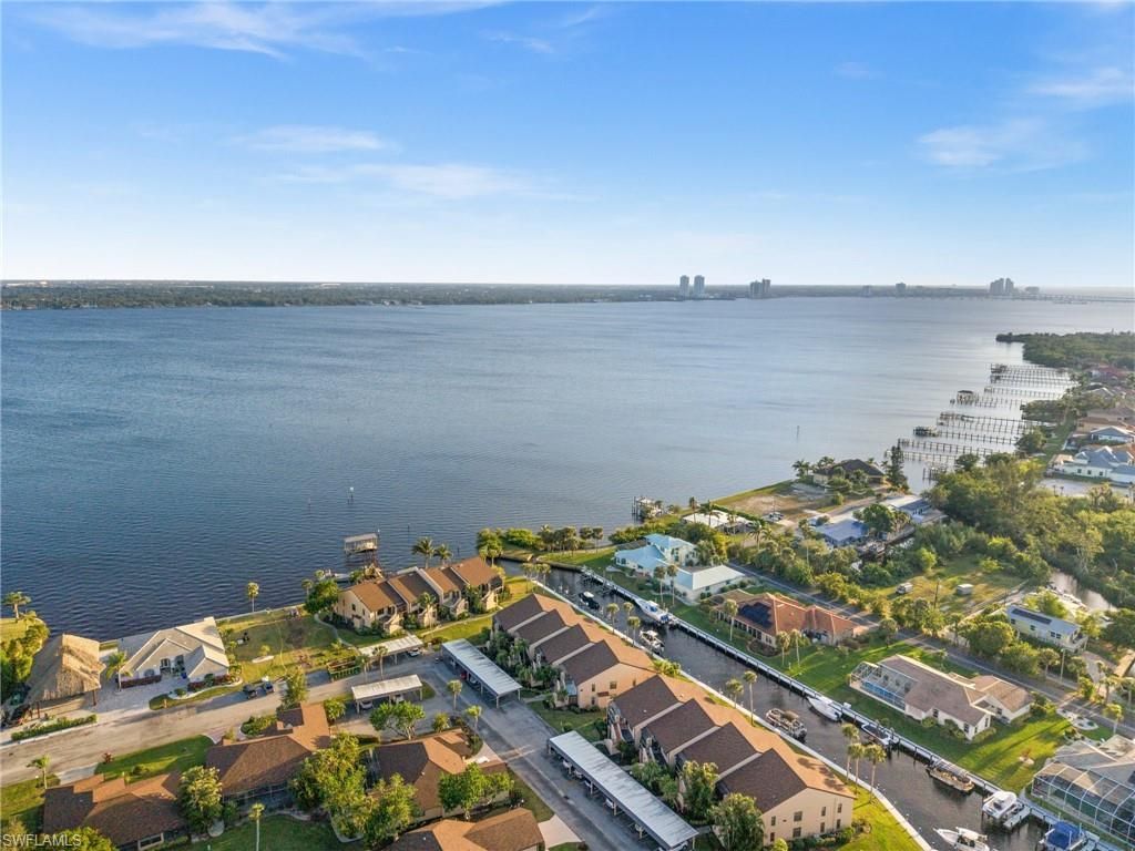 15481 Admiralty Cir, Unit 4, North Fort Myers, FL 33917 Photo