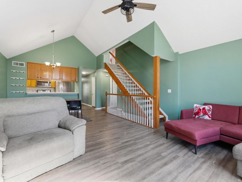 7041 Greensview Village Drive, Canal Winchester, OH 43110 Photo 7