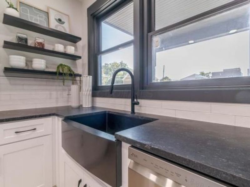 295 E 5th Avenue, Columbus, OH 43201 Photo 14