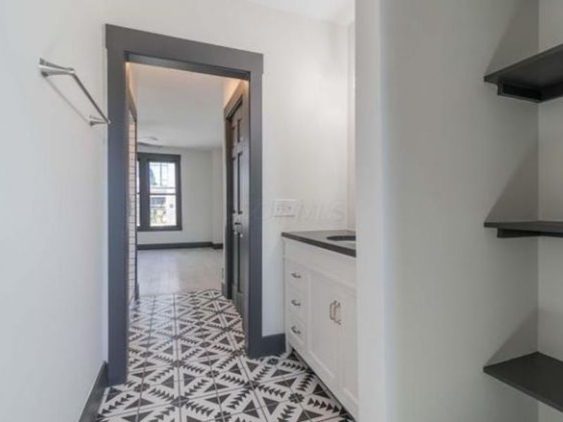 295 E 5th Avenue, Columbus, OH 43201 Photo 27