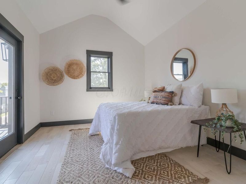 295 E 5th Avenue, Columbus, OH 43201 Photo 28