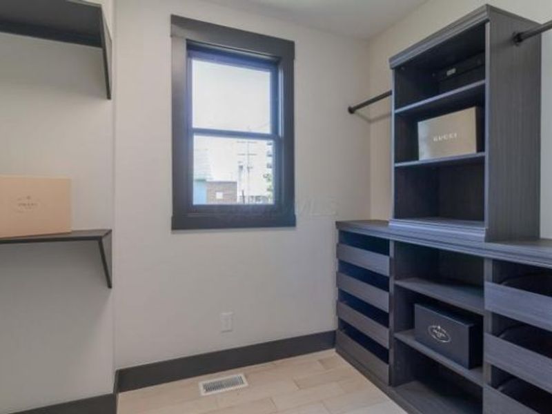 295 E 5th Avenue, Columbus, OH 43201 Photo 31