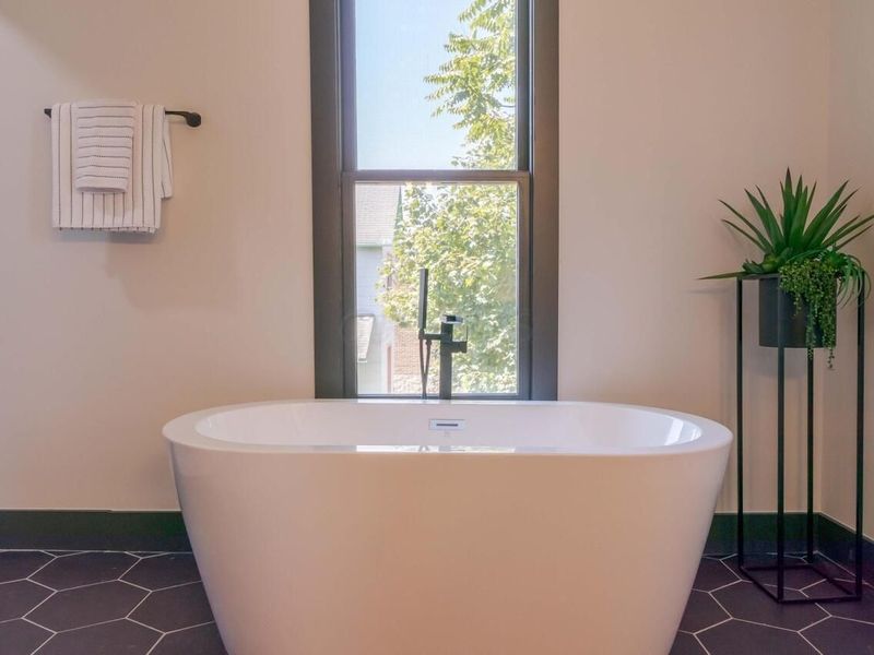 295 E 5th Avenue, Columbus, OH 43201 Photo 36