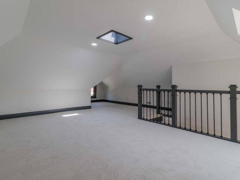 295 E 5th Avenue, Columbus, OH 43201 Photo 44