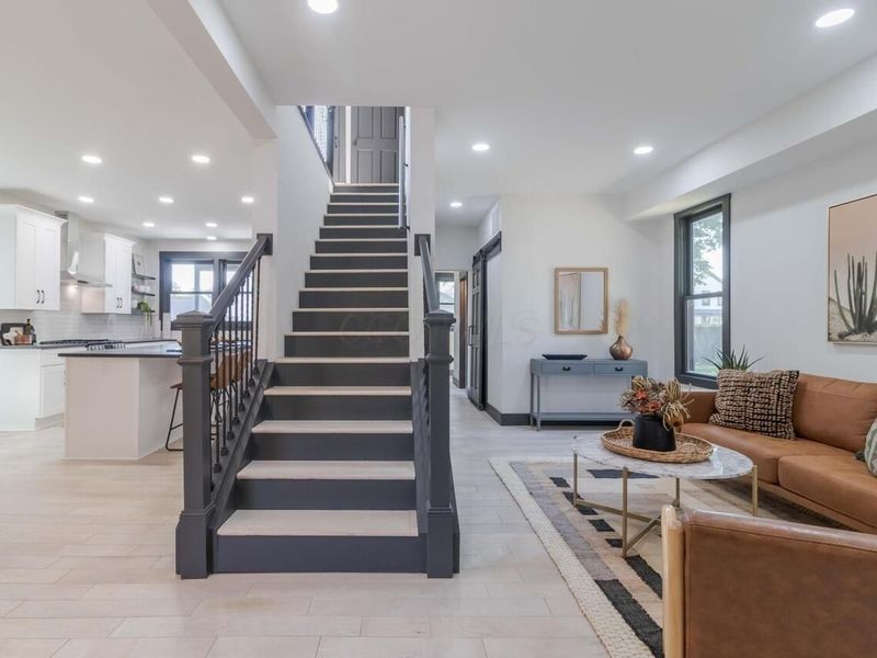 295 E 5th Avenue, Columbus, OH 43201 Photo 5