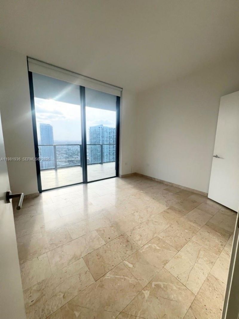 68 SE 6 , Unit 3510, Miami, FL 33131 Photo