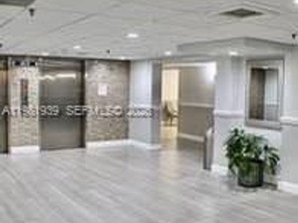 901 Hillcrest Dr, Unit 503, Hollywood, FL 33021