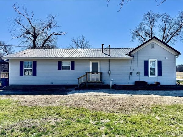 504 S 5th Street, Canton, MO 63435