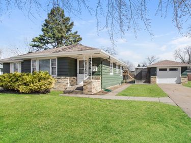 920 Cypress Street S, Cambridge, MN 55008