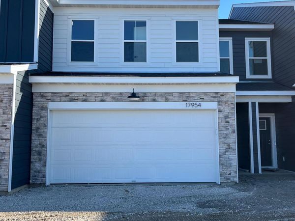 17954 Genoa Drive, Lakeville, MN 55044