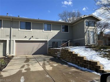 7153 N Jester Place, Unit A, Concord Twp, OH 44077