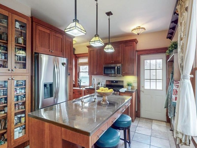 2190 Grandview Avenue , Cleveland Heights, OH 44106 Photo 15