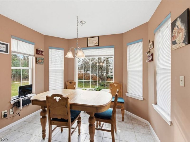 1990 Boxwood Trail , Painesville Township, OH 44077 Photo 10