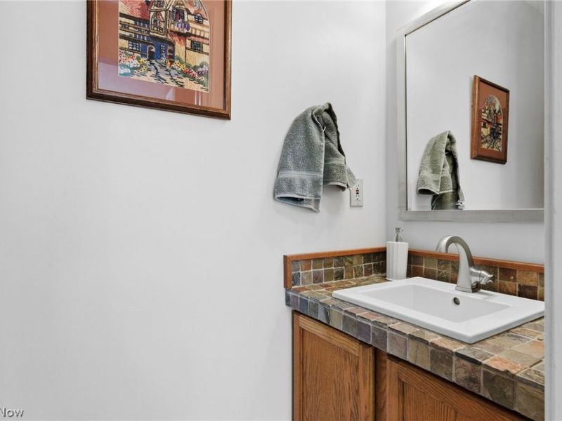 1990 Boxwood Trail , Painesville Township, OH 44077 Photo 14