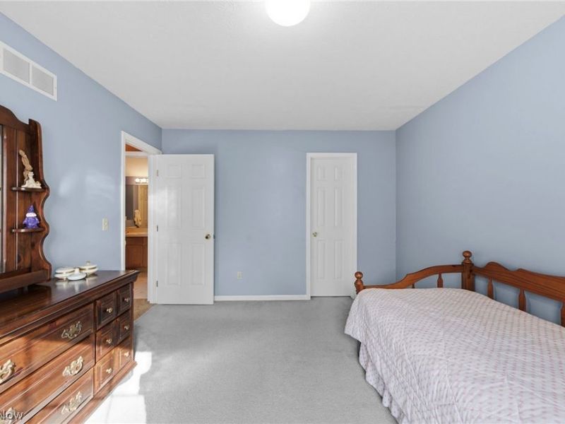 1990 Boxwood Trail , Painesville Township, OH 44077 Photo 29