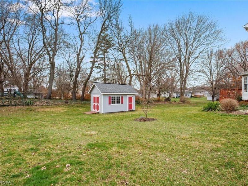 1990 Boxwood Trail , Painesville Township, OH 44077 Photo 35