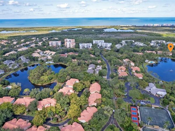 15470 Cedarwood LN, Unit 201, NAPLES, FL 34110