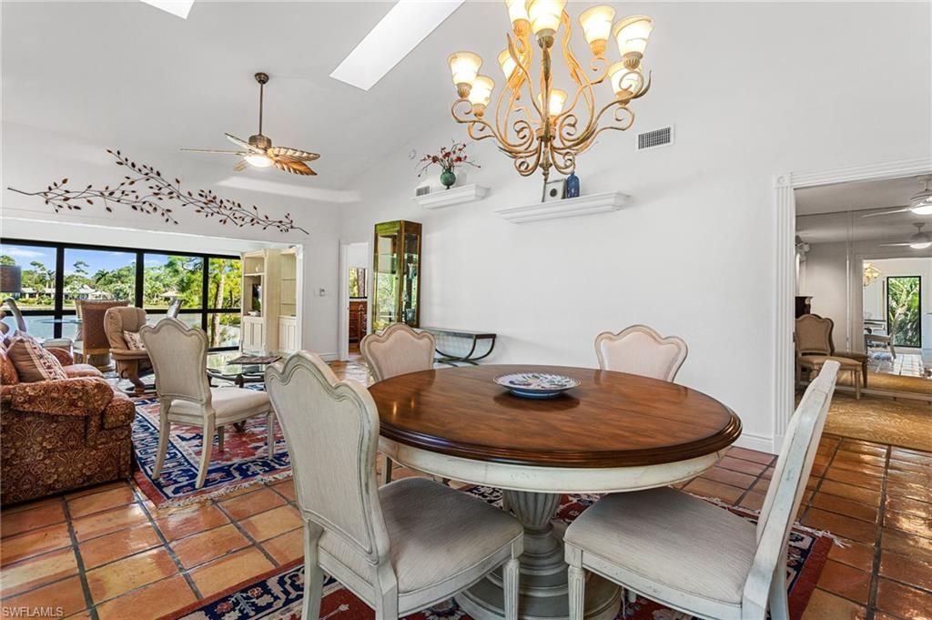 15470 Cedarwood Ln, Unit 201, Naples, FL 34110 Photo