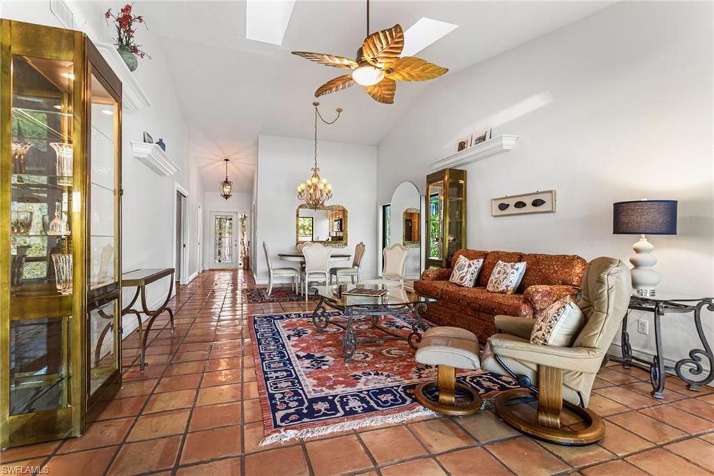 15470 Cedarwood Ln, Unit 201, Naples, FL 34110 Photo