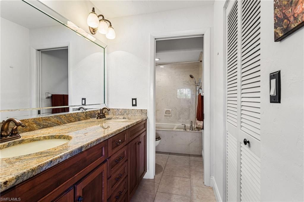 15470 Cedarwood Ln, Unit 201, Naples, FL 34110 Photo
