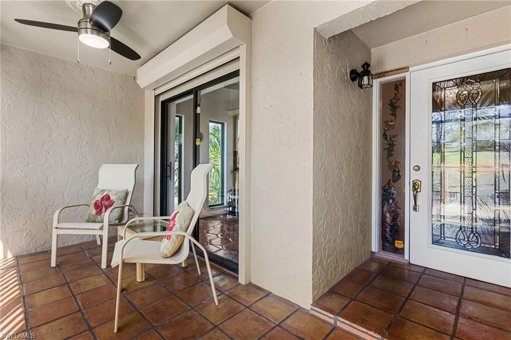 15470 Cedarwood Ln, Unit 201, Naples, FL 34110 Photo