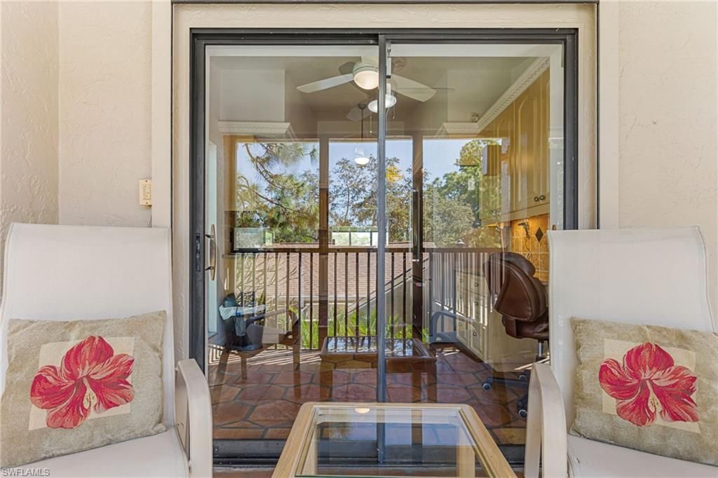 15470 Cedarwood Ln, Unit 201, Naples, FL 34110 Photo