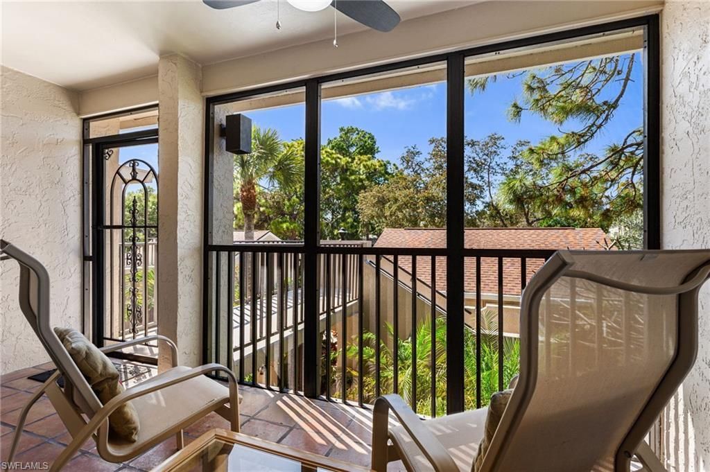 15470 Cedarwood Ln, Unit 201, Naples, FL 34110 Photo