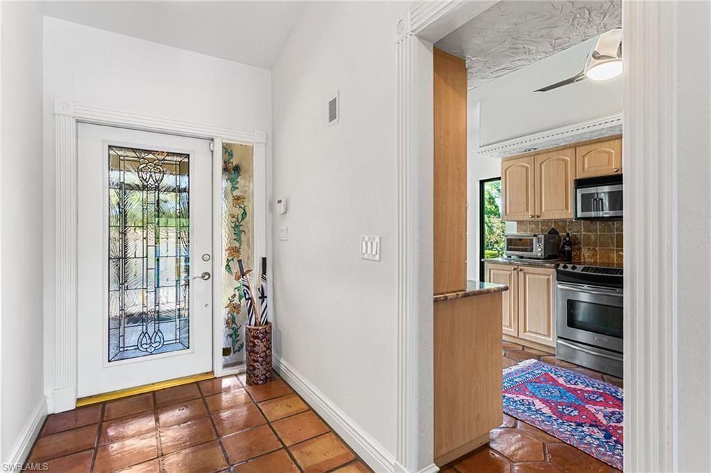 15470 Cedarwood Ln, Unit 201, Naples, FL 34110 Photo