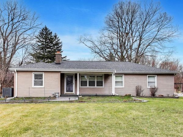 7 Alton Road, Prospect Heights, IL 60070