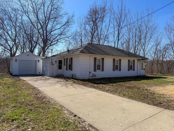 606 Douglas Avenue, Danville, IL 61832