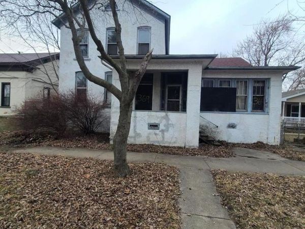 369 S 4th Avenue, Kankakee, IL 60901