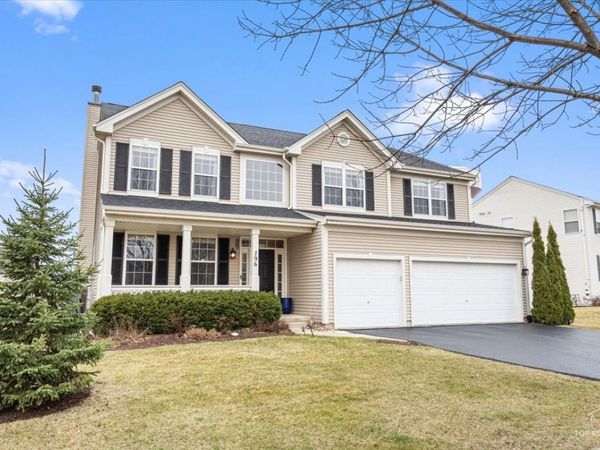 796 Singing Hills Drive, Volo, IL 60073