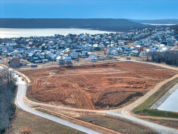 70 Boulevard , Carlton Landing, OK 74432