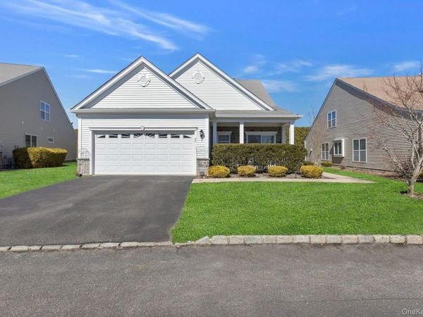 43 Louden Loop , Mount Sinai, NY 11766